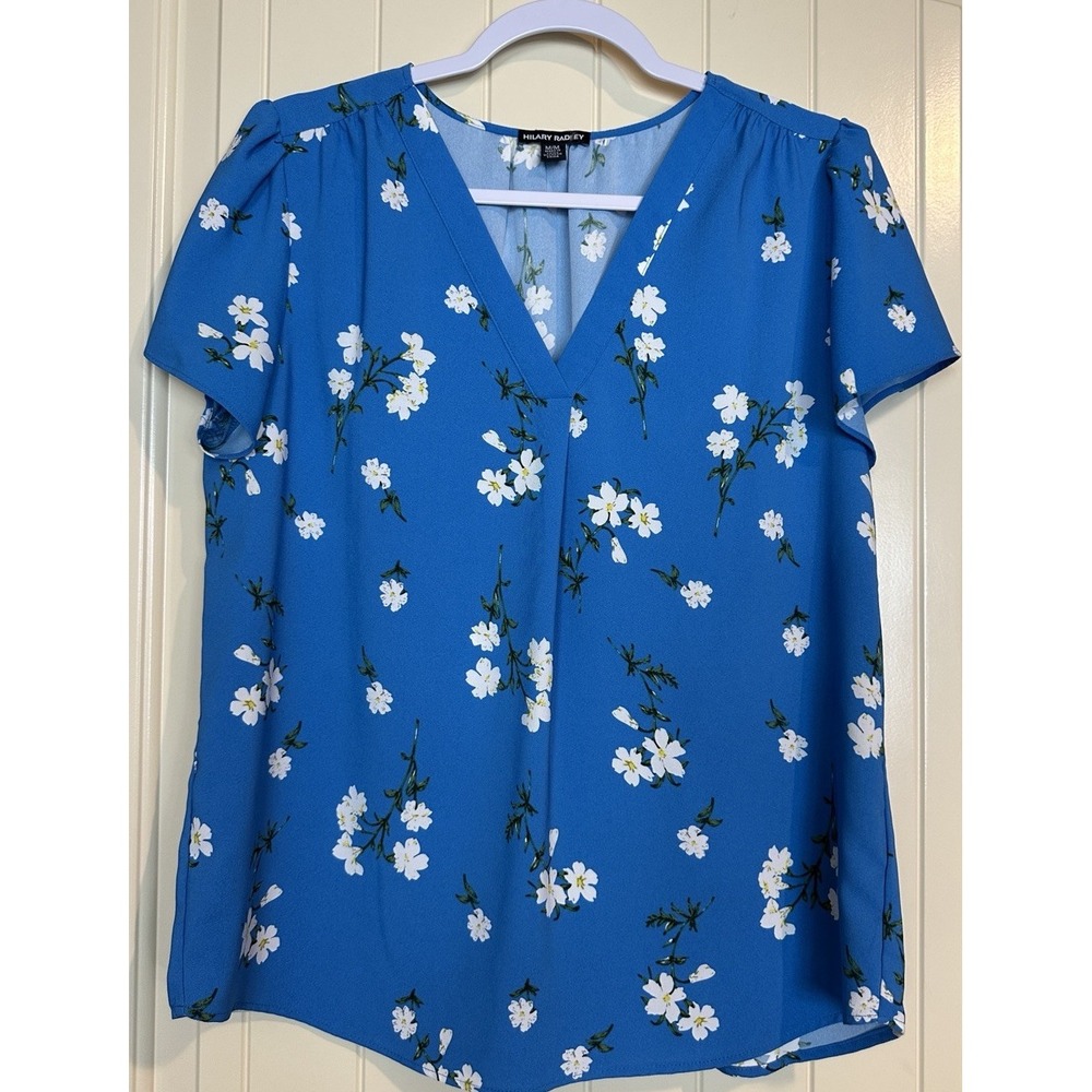Hilary‎ Radley Womens V-Neck blue floral Blouse Short Sleeve Sz M office pretty